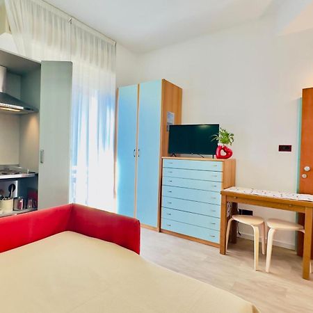 Residence & Suites Белларія-Іджеа-Марина Екстер'єр фото