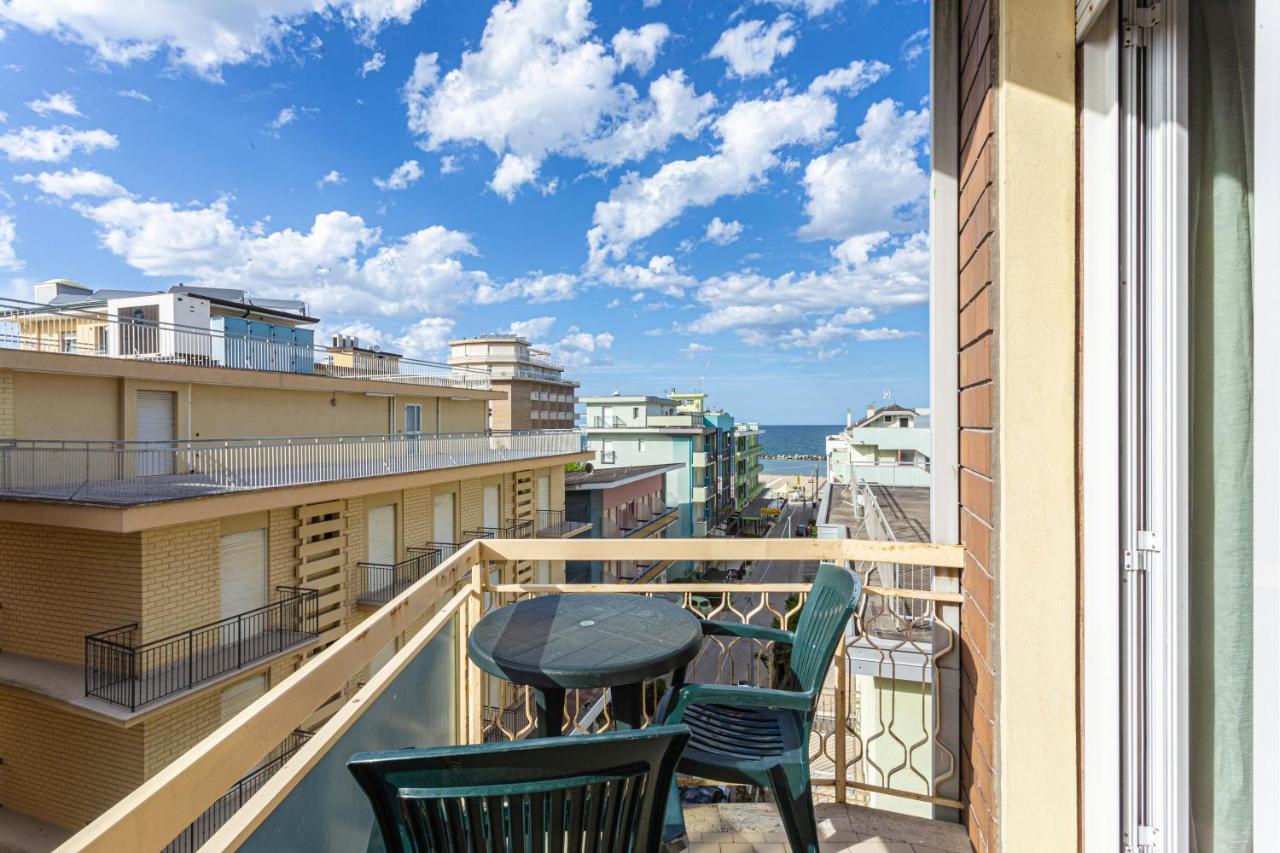 Residence & Suites Белларія-Іджеа-Марина Екстер'єр фото