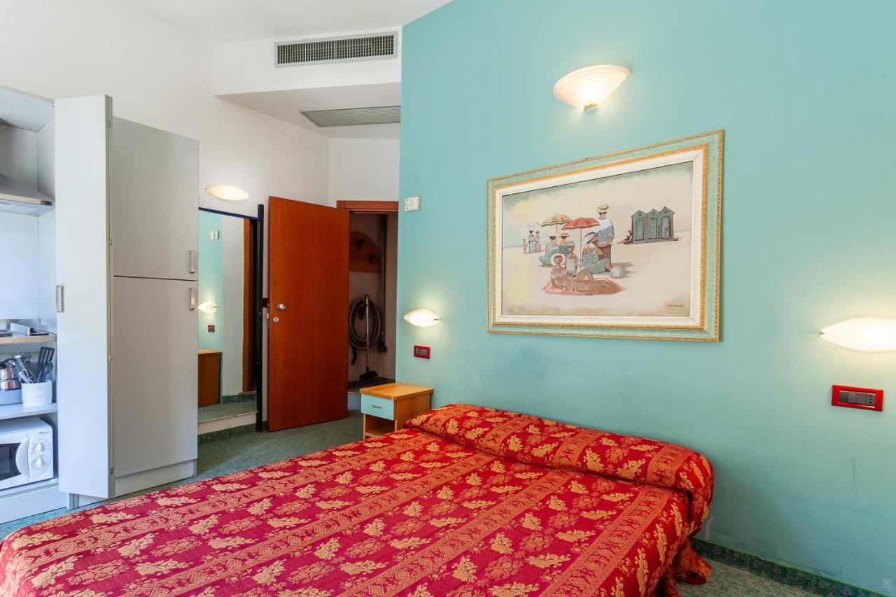 Residence & Suites Белларія-Іджеа-Марина Екстер'єр фото
