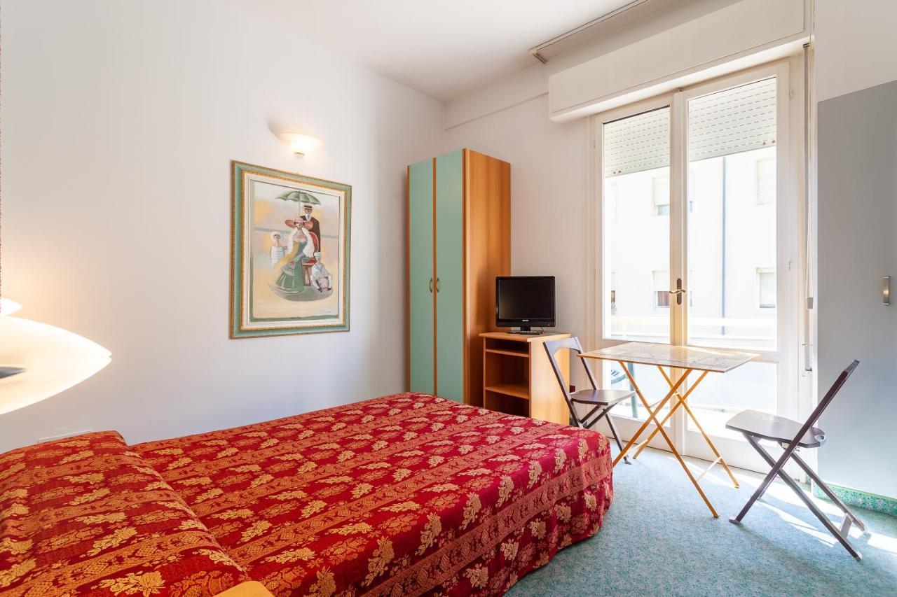 Residence & Suites Белларія-Іджеа-Марина Екстер'єр фото