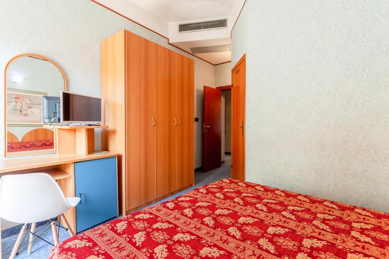 Residence & Suites Белларія-Іджеа-Марина Екстер'єр фото