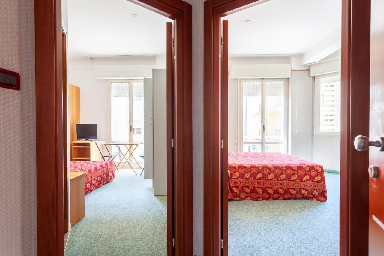 Residence & Suites Белларія-Іджеа-Марина Екстер'єр фото