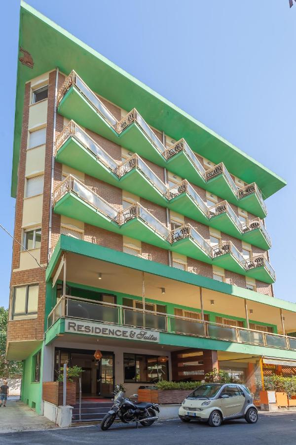 Residence & Suites Белларія-Іджеа-Марина Екстер'єр фото