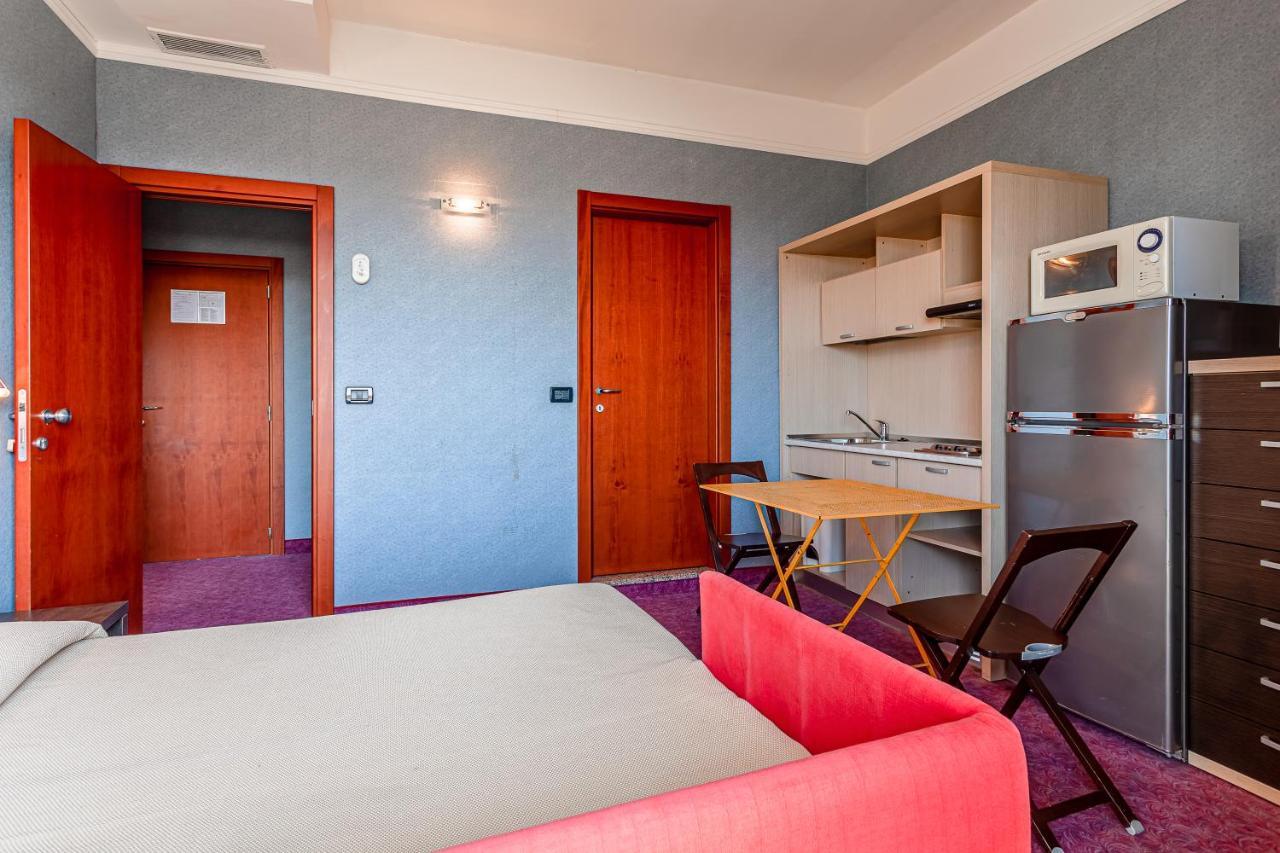 Residence & Suites Белларія-Іджеа-Марина Екстер'єр фото