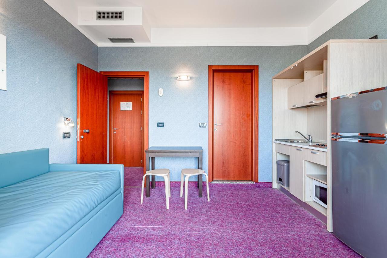Residence & Suites Белларія-Іджеа-Марина Екстер'єр фото