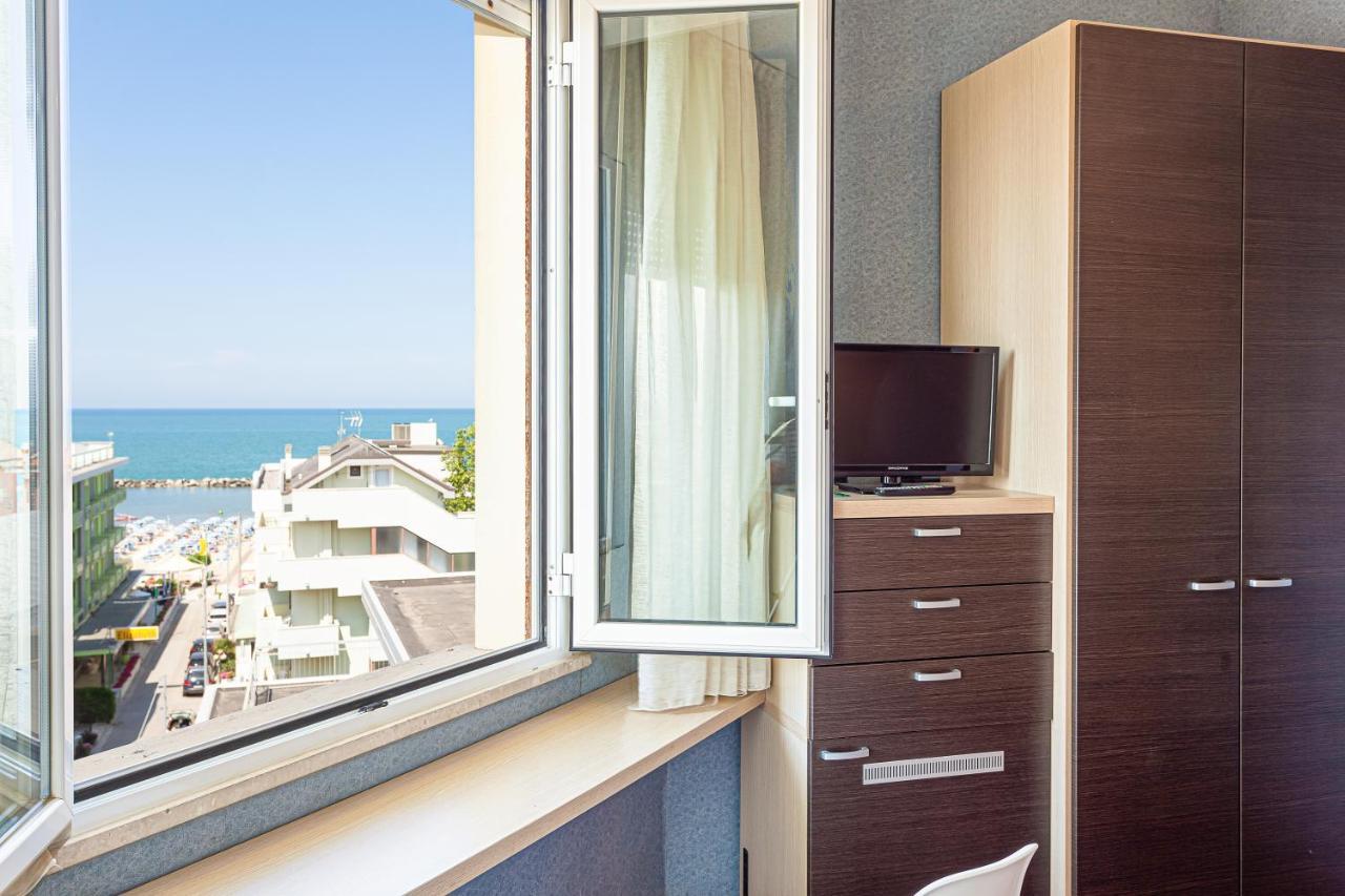 Residence & Suites Белларія-Іджеа-Марина Екстер'єр фото