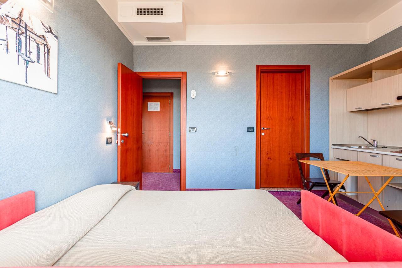Residence & Suites Белларія-Іджеа-Марина Екстер'єр фото