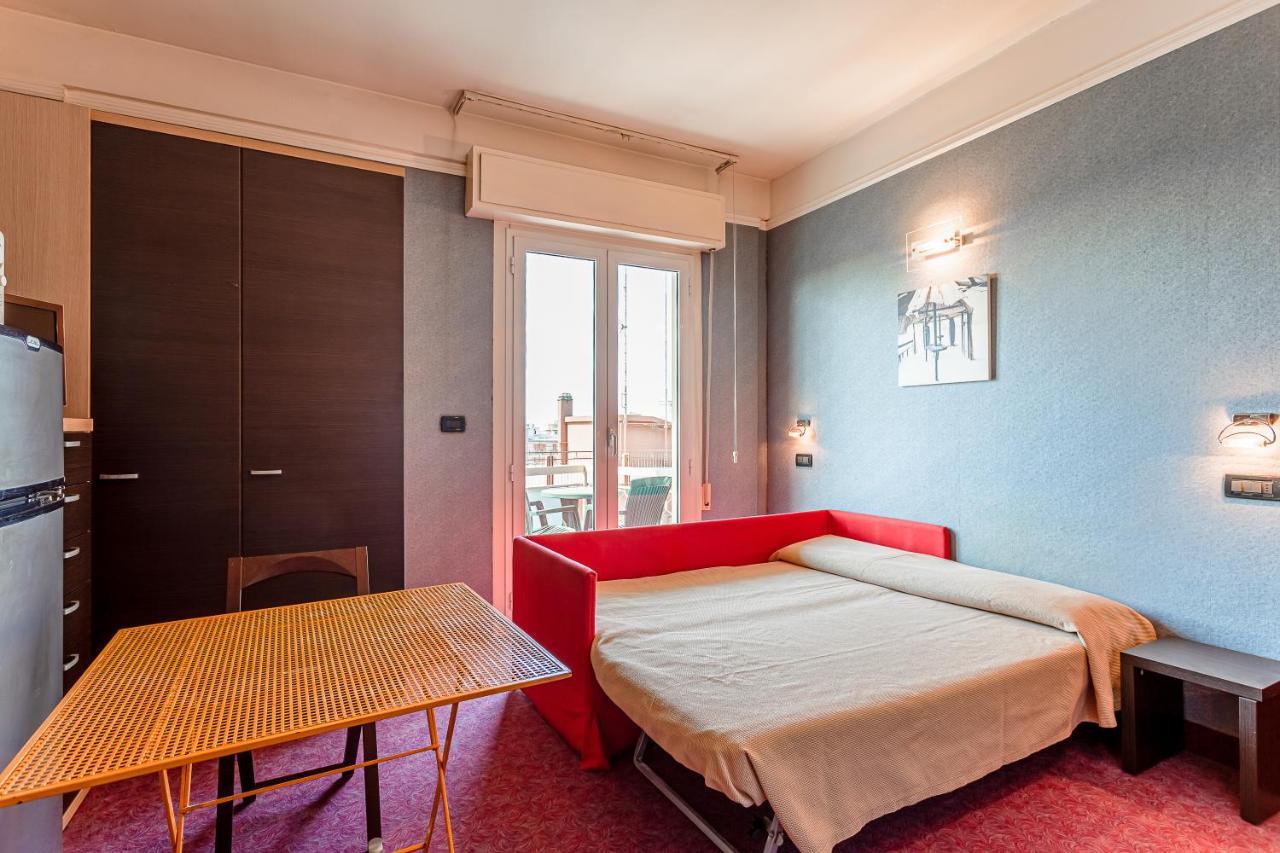 Residence & Suites Белларія-Іджеа-Марина Екстер'єр фото