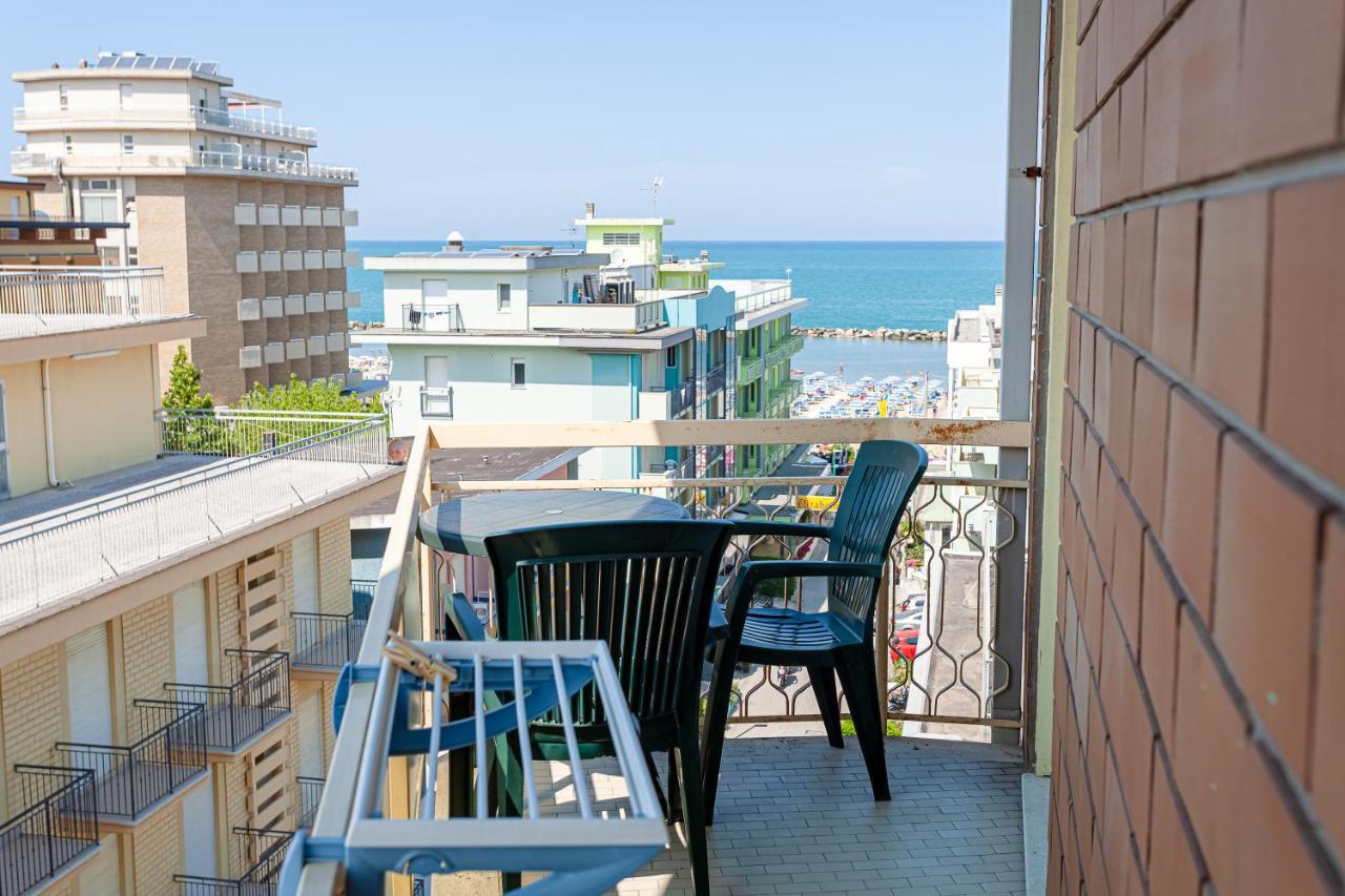 Residence & Suites Белларія-Іджеа-Марина Екстер'єр фото