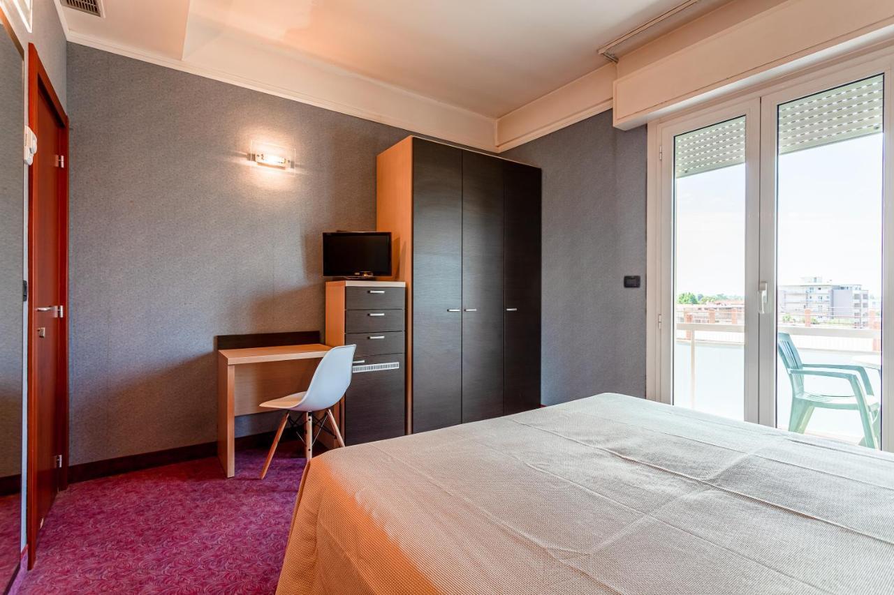 Residence & Suites Белларія-Іджеа-Марина Екстер'єр фото
