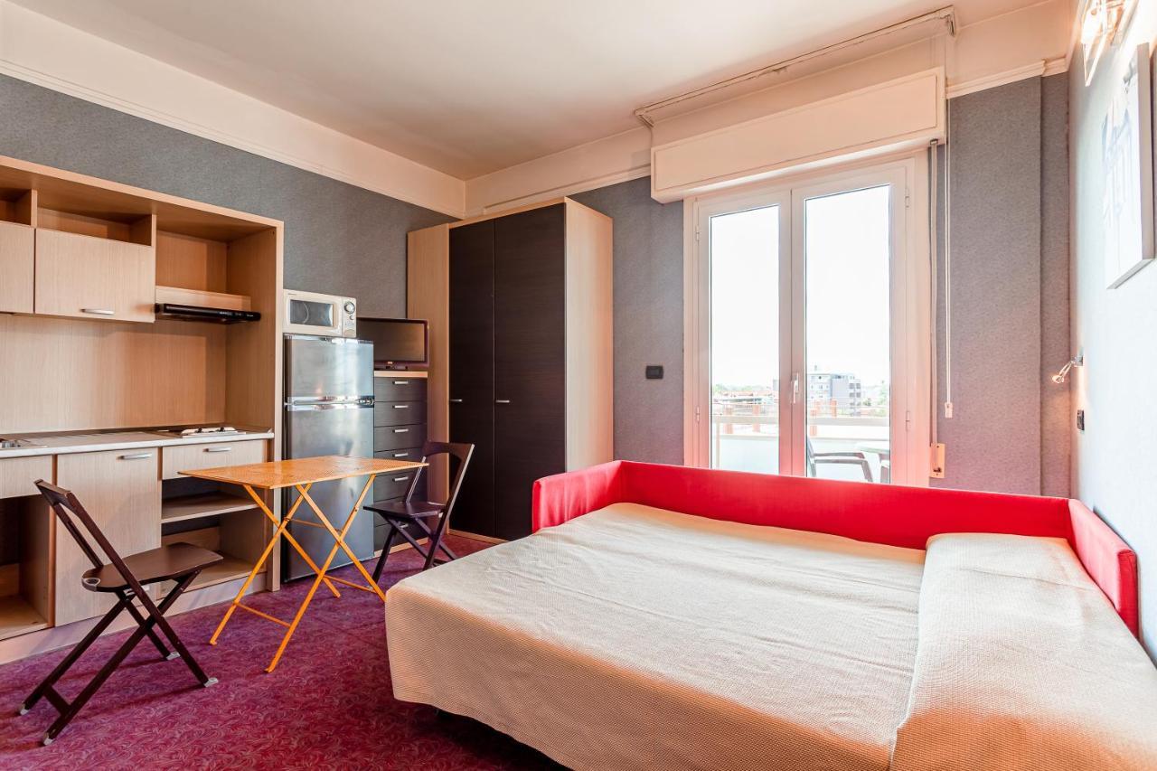 Residence & Suites Белларія-Іджеа-Марина Екстер'єр фото