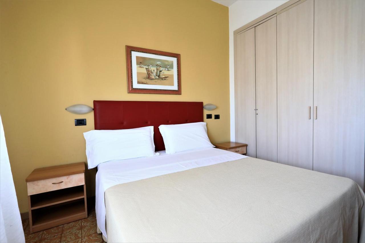 Residence & Suites Белларія-Іджеа-Марина Екстер'єр фото