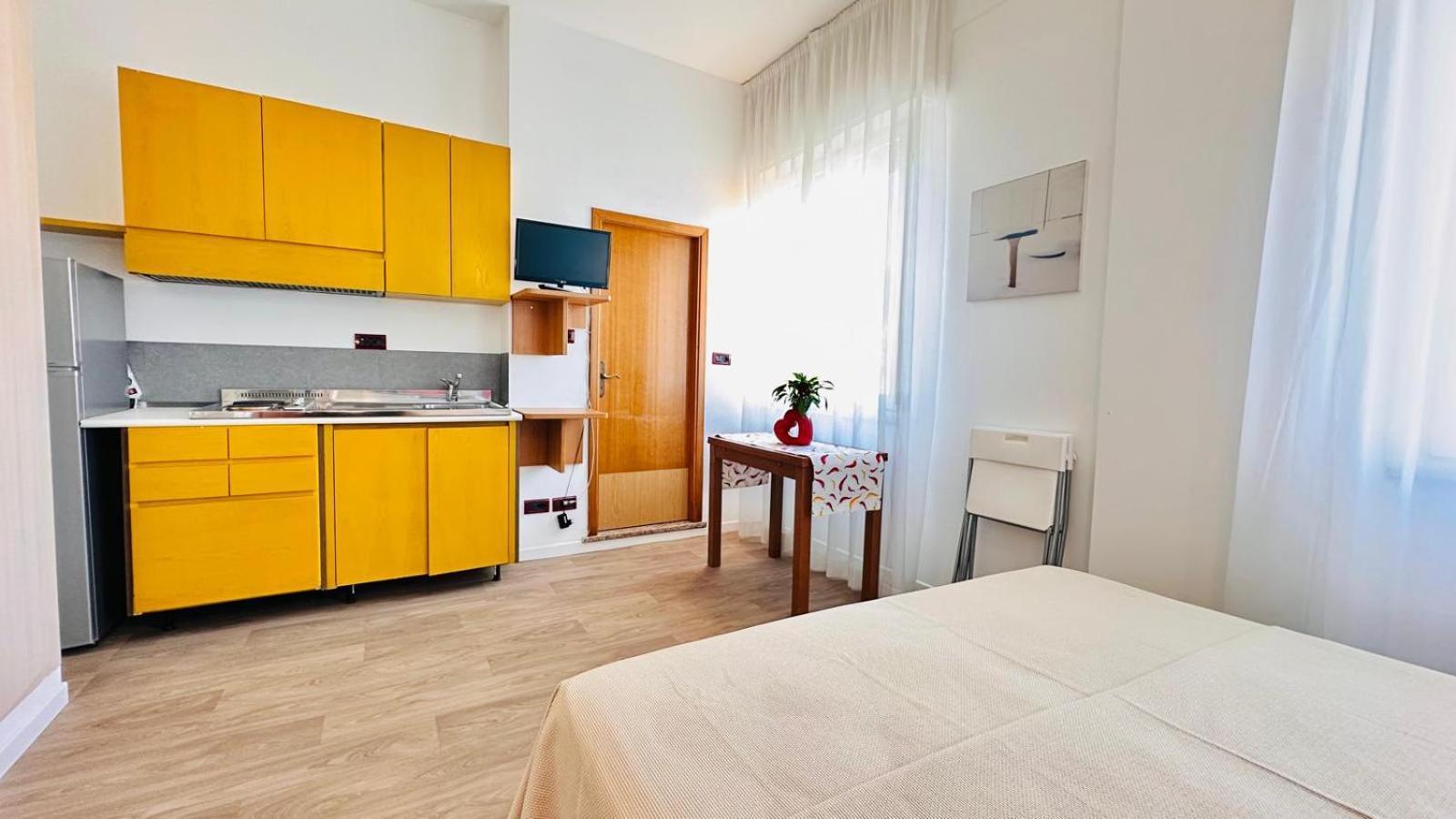 Residence & Suites Белларія-Іджеа-Марина Екстер'єр фото
